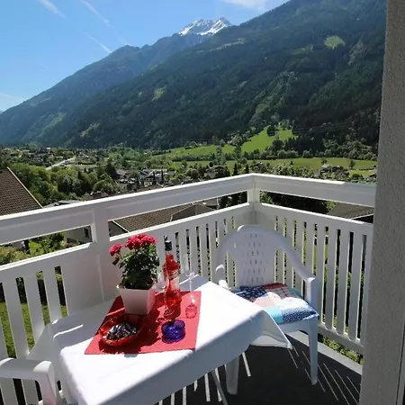 Apartment Komfortappartement 6 Mit 1 Schlafzimmer Und Balkon *