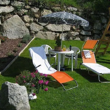 Apartment Komfortappartement 6 Mit 1 Schlafzimmer Und Balkon *